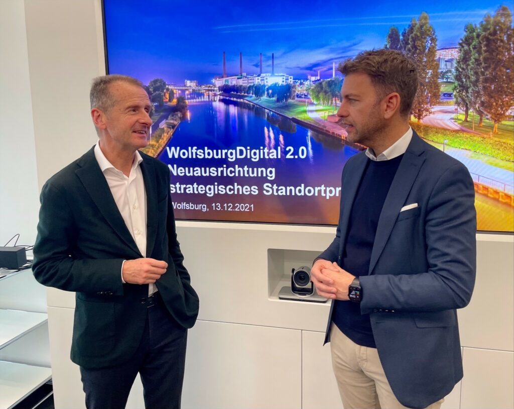 VW-Chef Dr. Herbert Diess und Oberbürgermeister Dennis Weilmann im Interview zur Zukunft von Volkswagen und der Stadt Wolfsburg