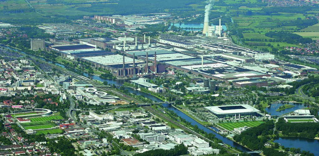 Luftbild des Volkswagen Werkes in Wolfsburg